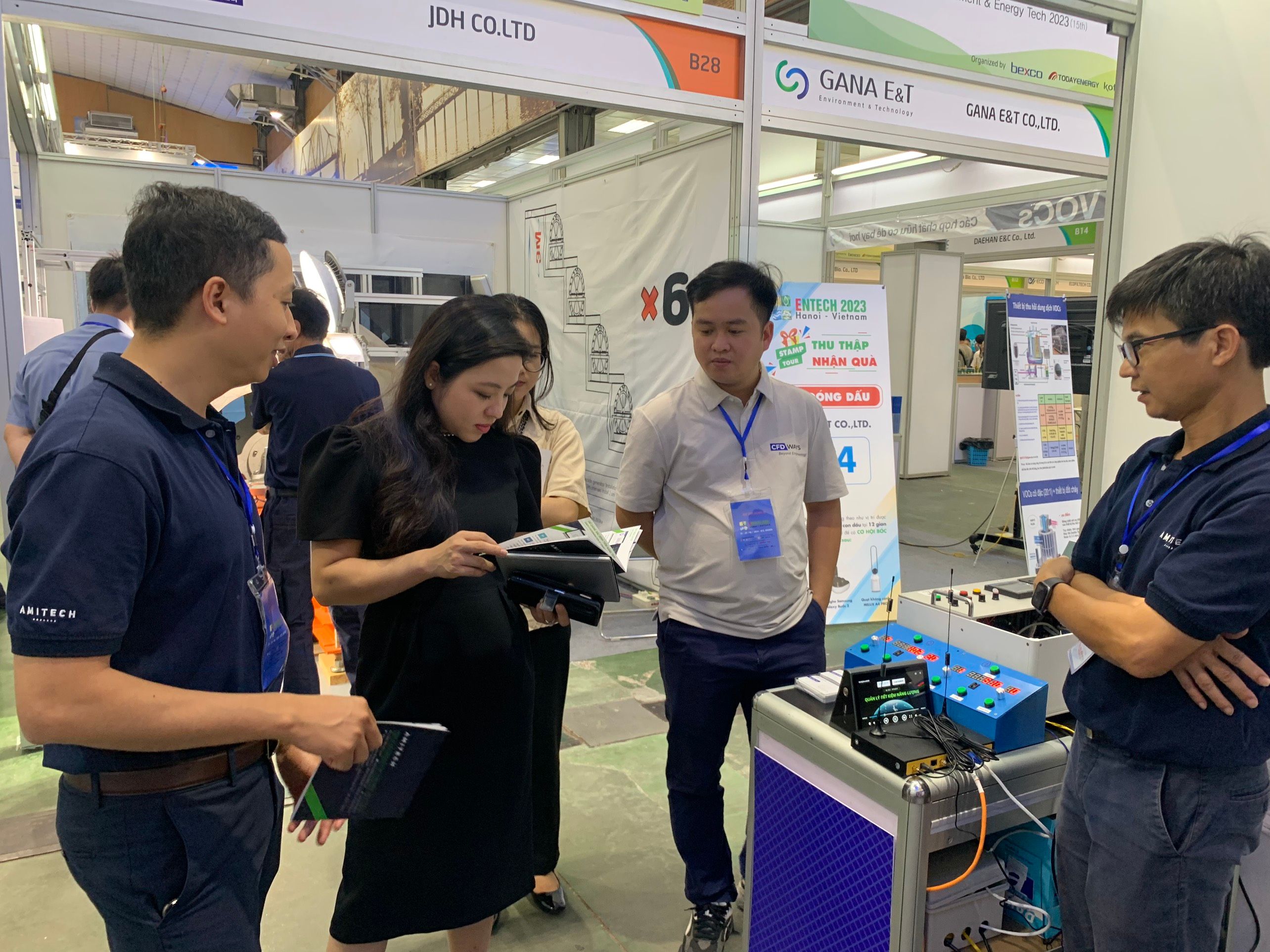 AMITECH tham gia Hội chợ ENTECH Hà Nội 2023 - ảnh 11