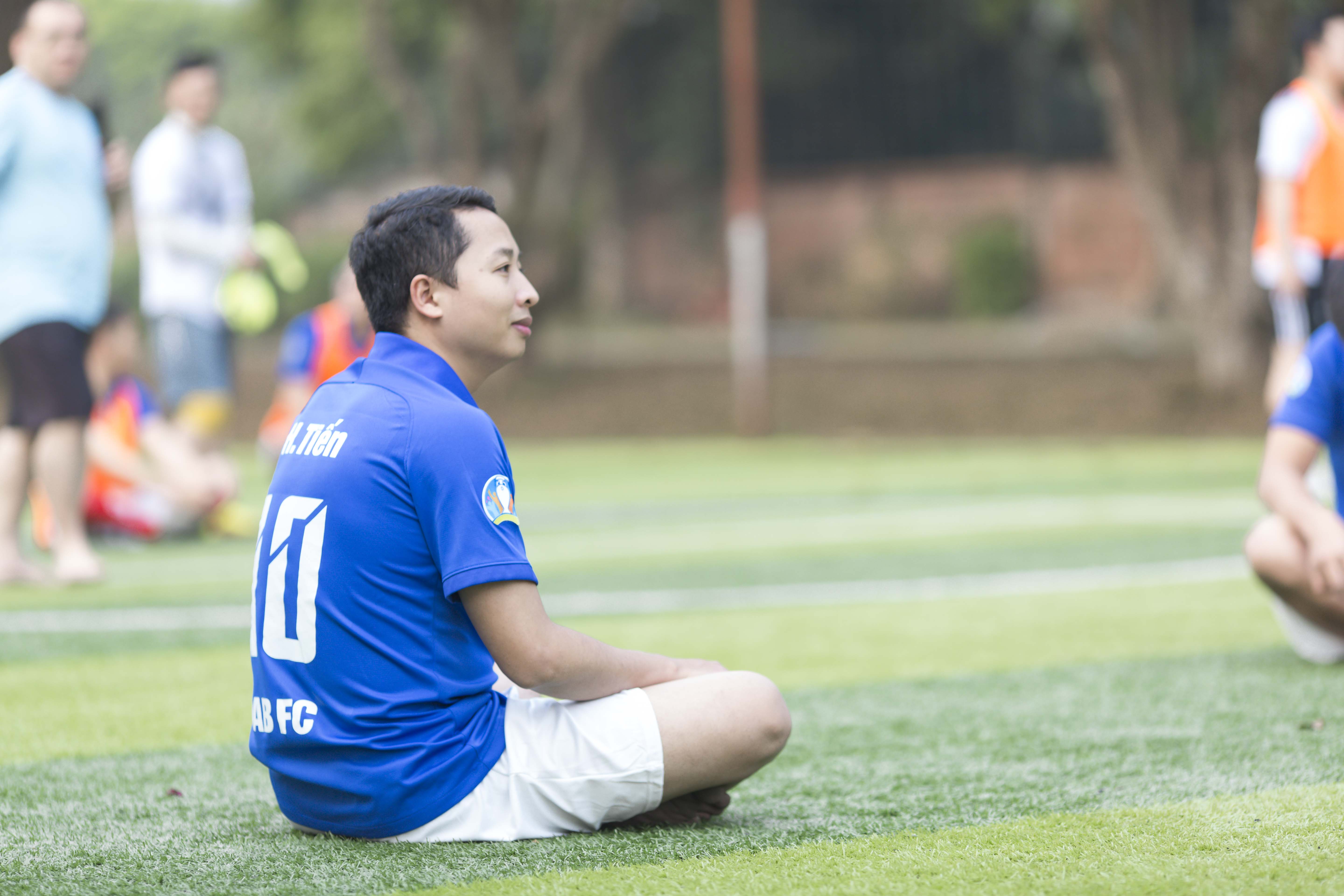 Giao hữu bóng đá - ảnh 9