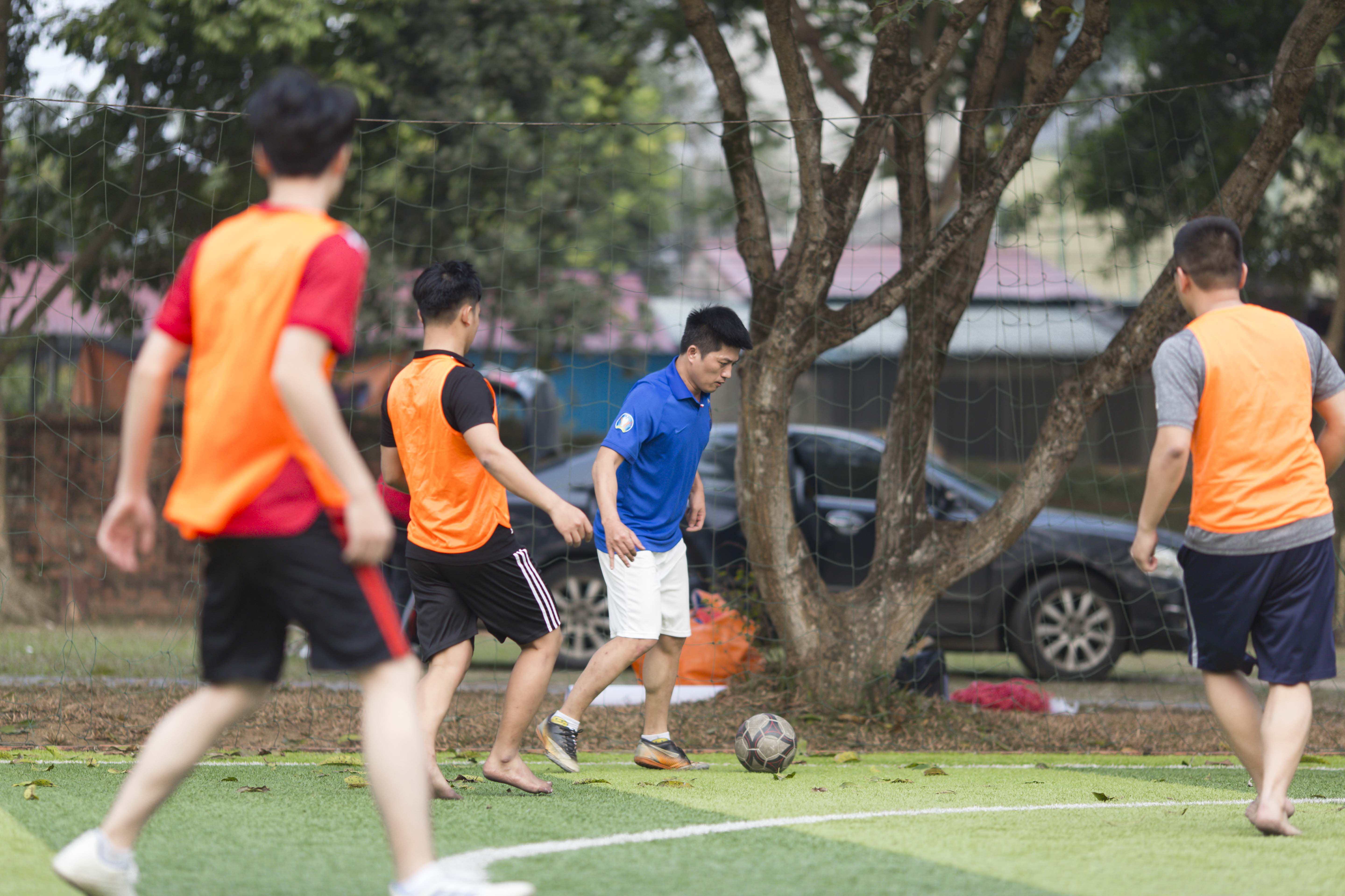 Giao hữu bóng đá - ảnh 6